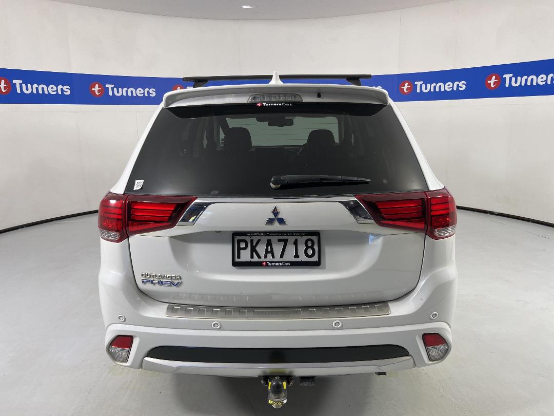 Photo '6' of Mitsubishi Outlander