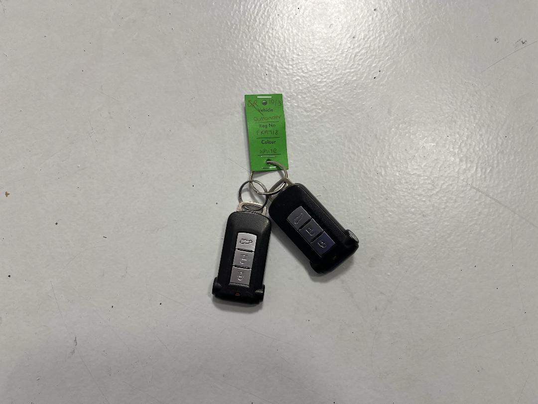 Photo '22' of Mitsubishi Outlander