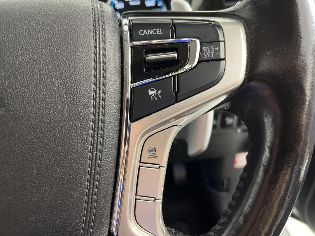 Photo '27' of Mitsubishi Outlander