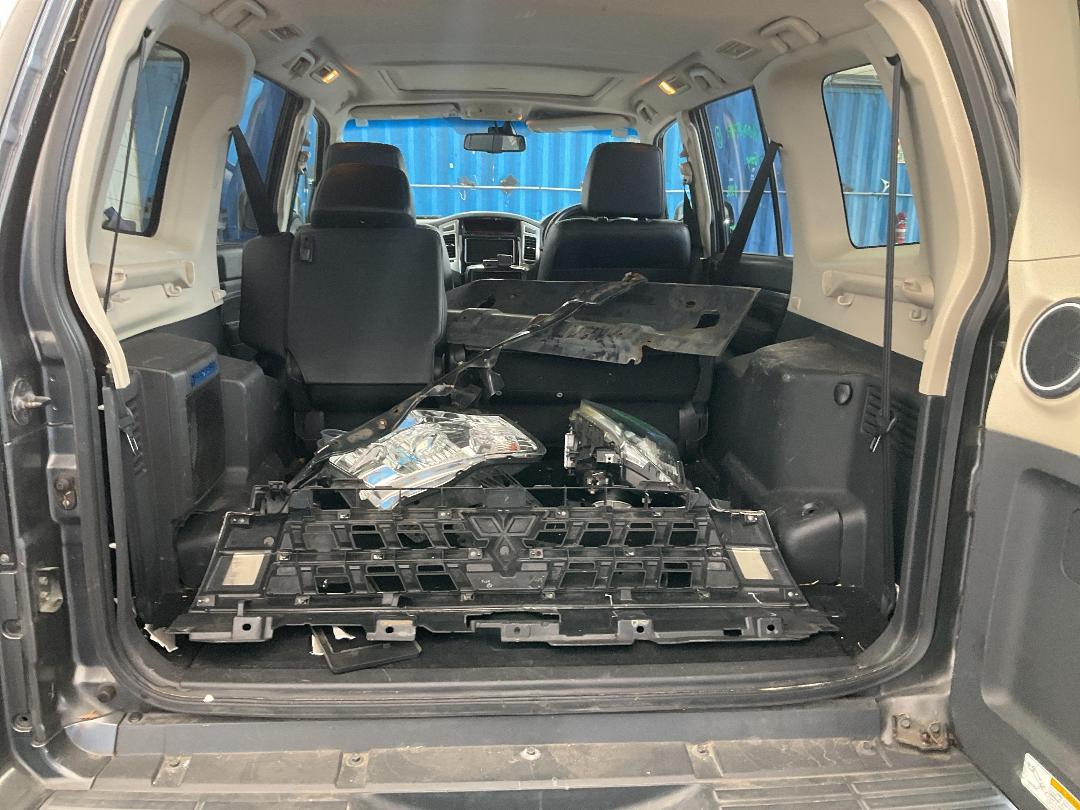 Photo '19' of Mitsubishi Pajero Exceed