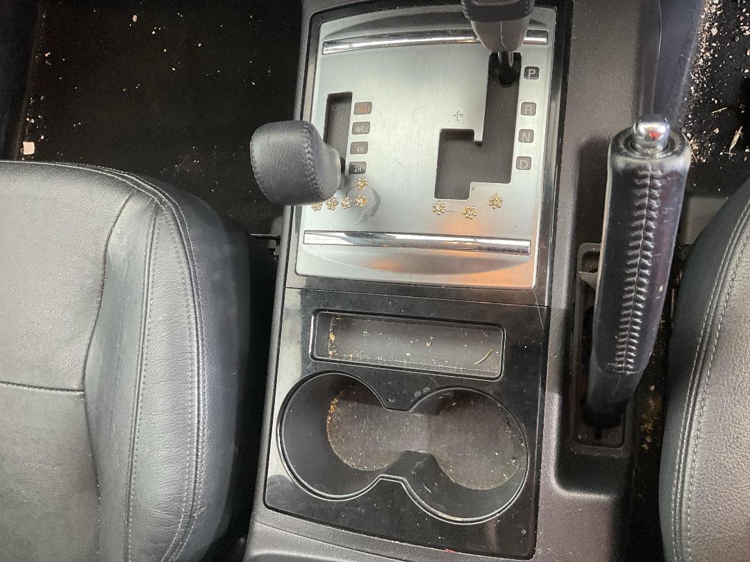 Photo '33' of Mitsubishi Pajero Exceed