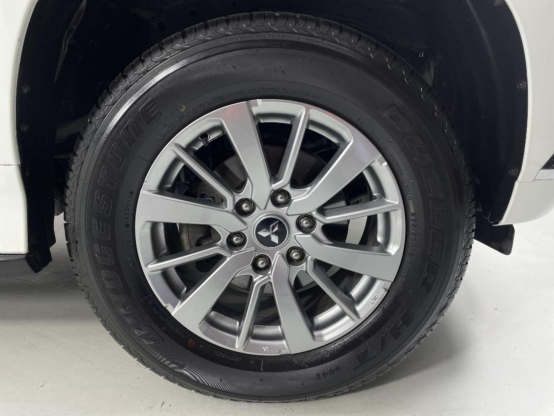 Photo '9' of Mitsubishi Pajero Sport