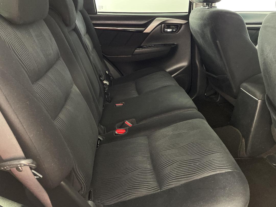 Photo '20' of Mitsubishi Pajero Sport