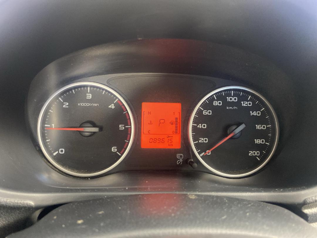 Photo '19' of Mitsubishi Triton