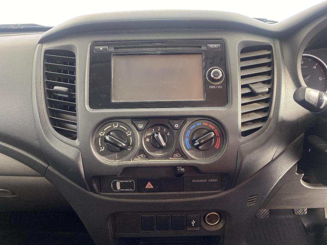 Photo '18' of Mitsubishi Triton