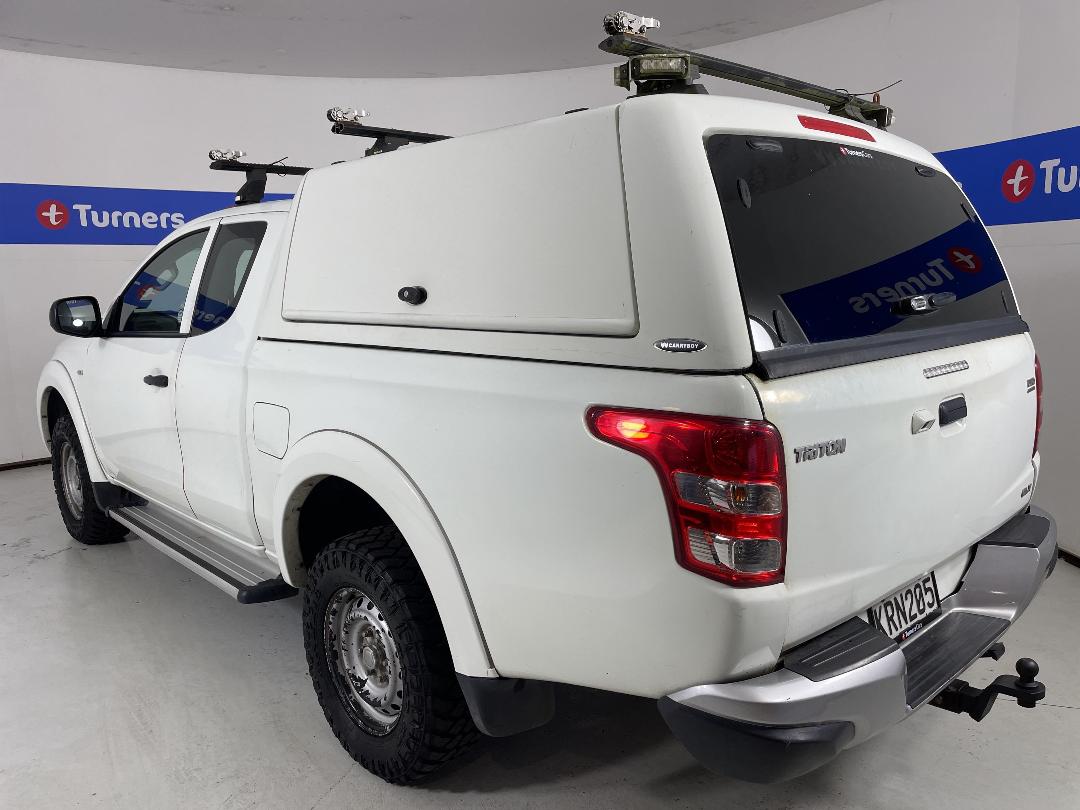 Photo '5' of Mitsubishi Triton Photo '5' of Mitsubishi Triton