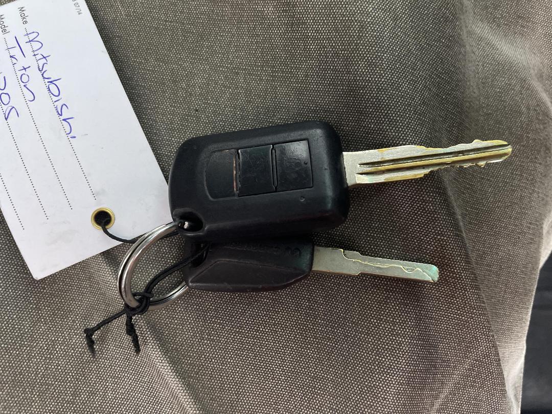 Photo '21' of Mitsubishi Triton Photo '21' of Mitsubishi Triton