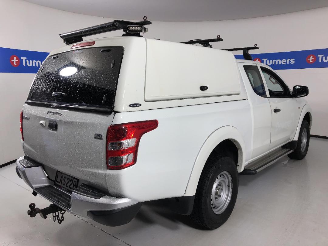 Photo '7' of Mitsubishi Triton