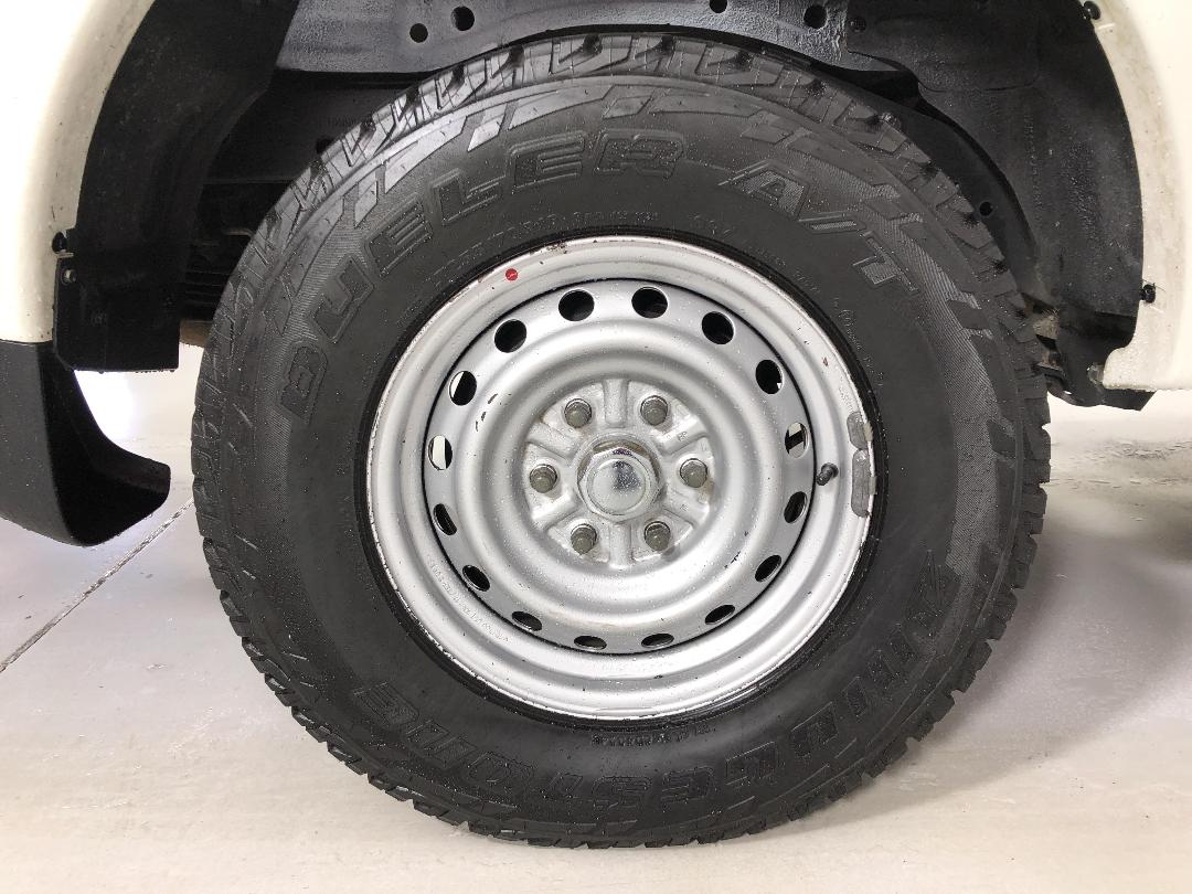 Photo '12' of Mitsubishi Triton