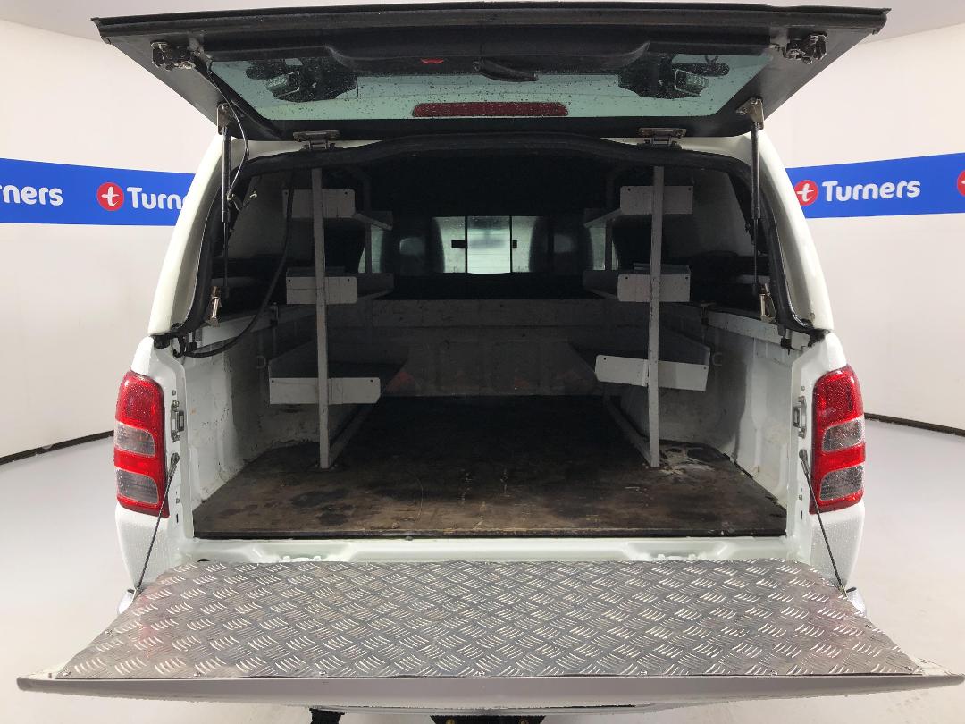 Photo '14' of Mitsubishi Triton