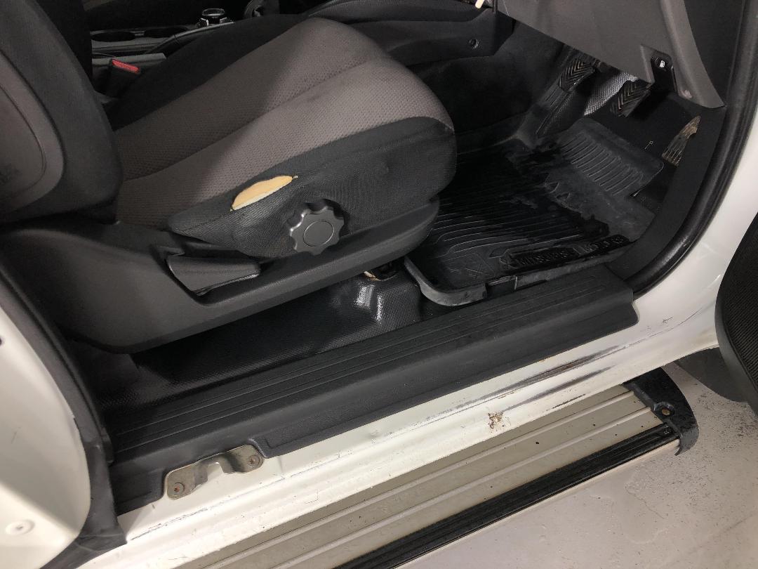 Photo '23' of Mitsubishi Triton