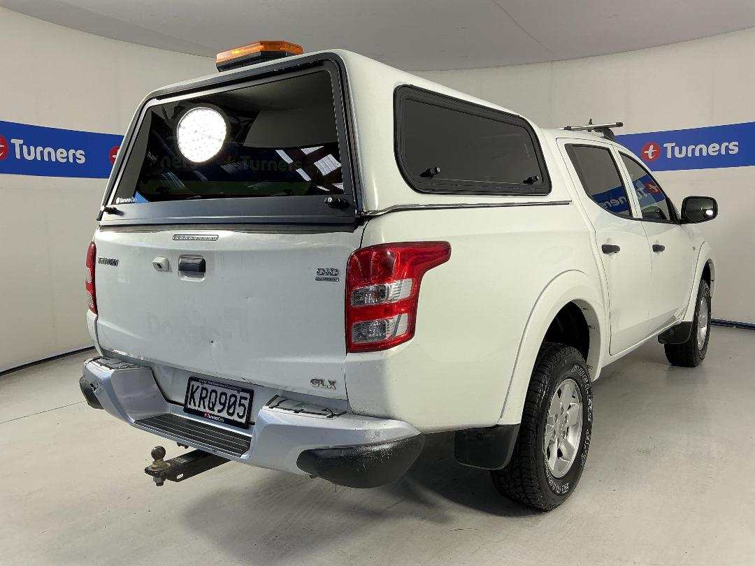 Photo '7' of Mitsubishi Triton