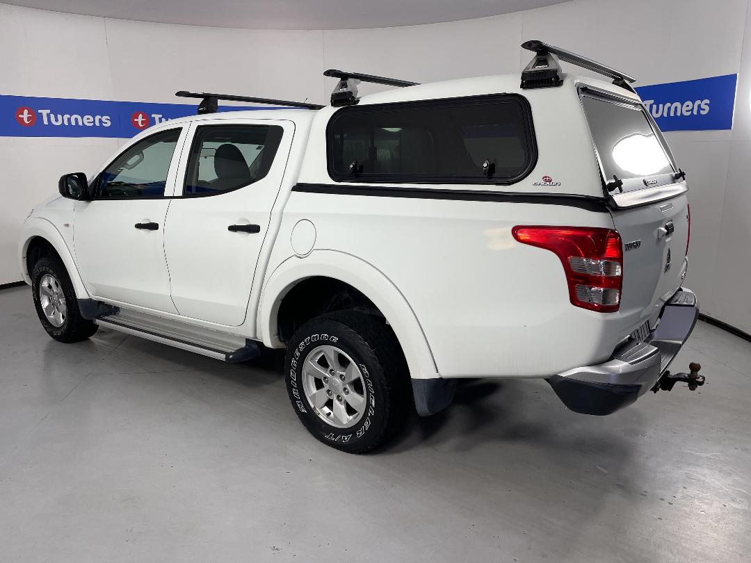 Photo '5' of Mitsubishi Triton