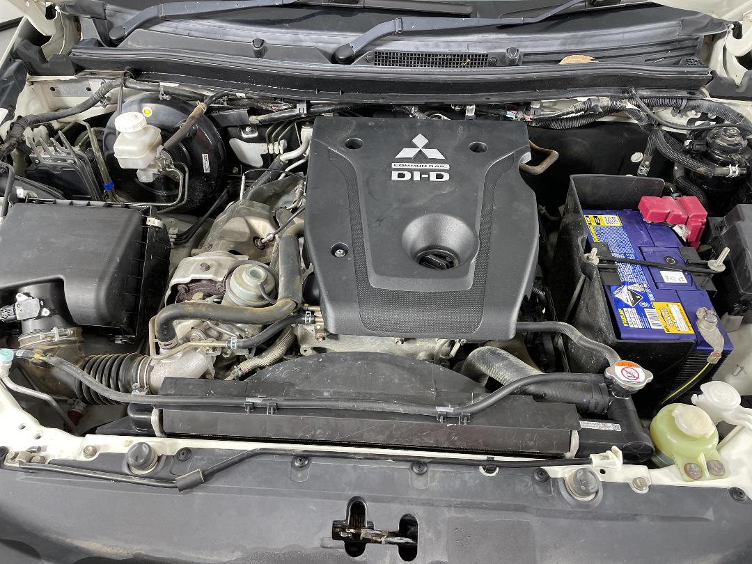 Photo '13' of Mitsubishi Triton Photo '13' of Mitsubishi Triton