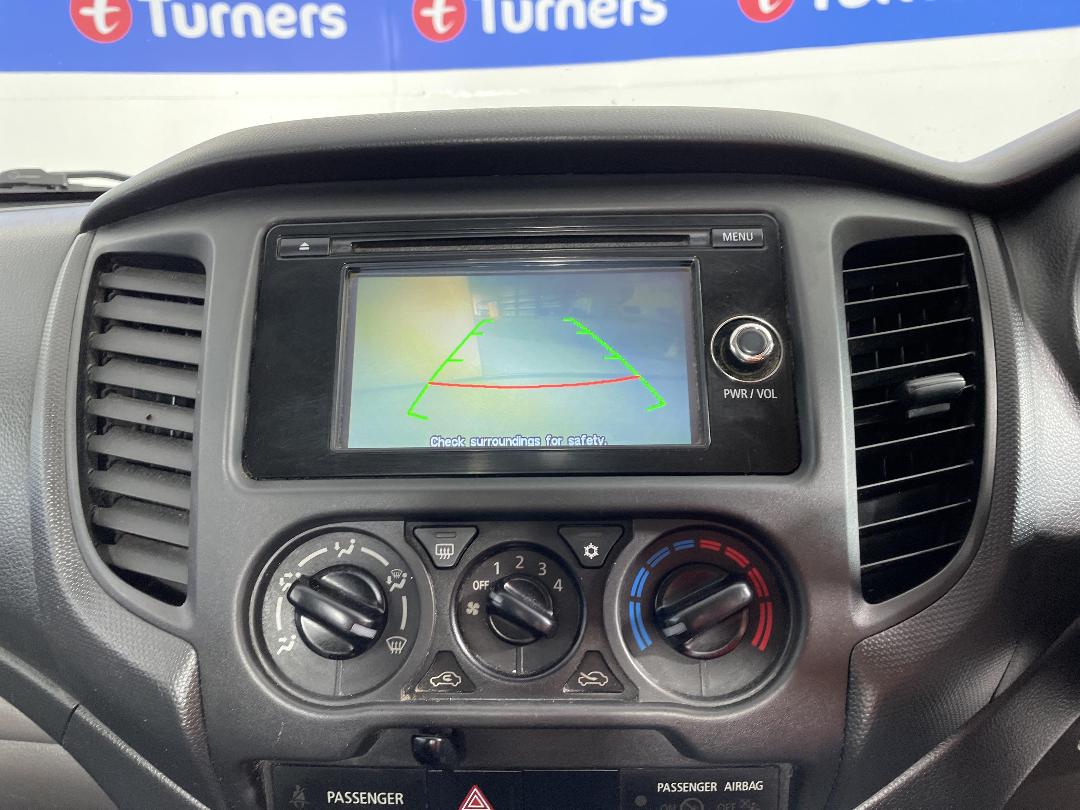 Photo '27' of Mitsubishi Triton Photo '27' of Mitsubishi Triton