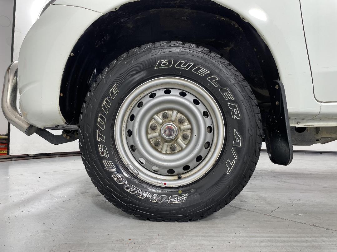 Photo '10' of Mitsubishi Triton