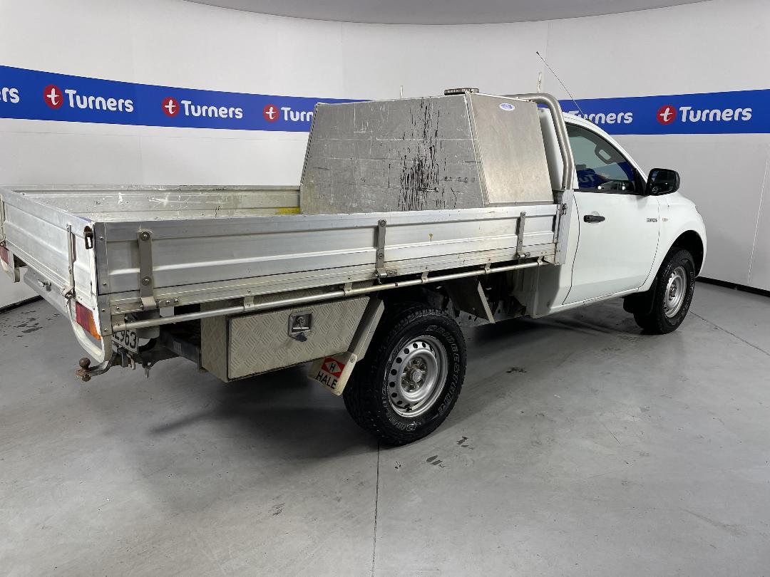 Photo '7' of Mitsubishi Triton