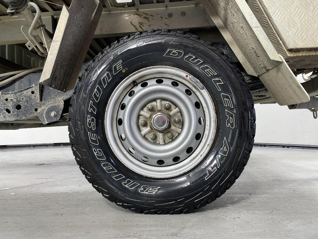 Photo '11' of Mitsubishi Triton