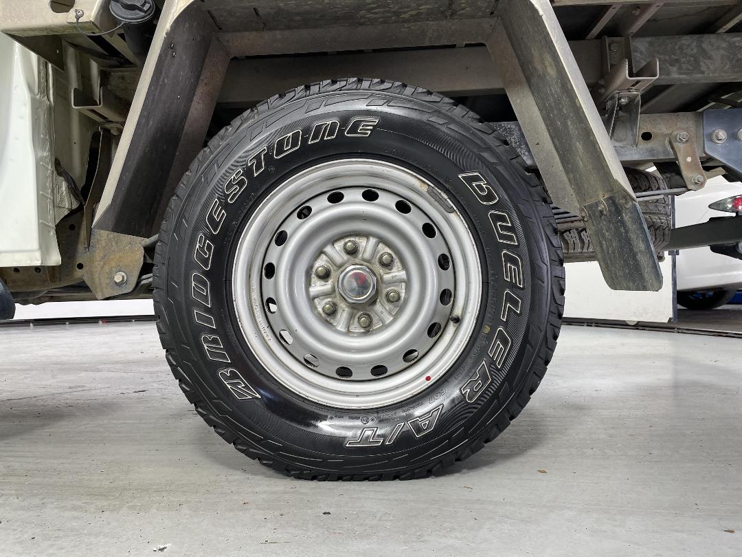 Photo '11' of Mitsubishi Triton Photo '11' of Mitsubishi Triton