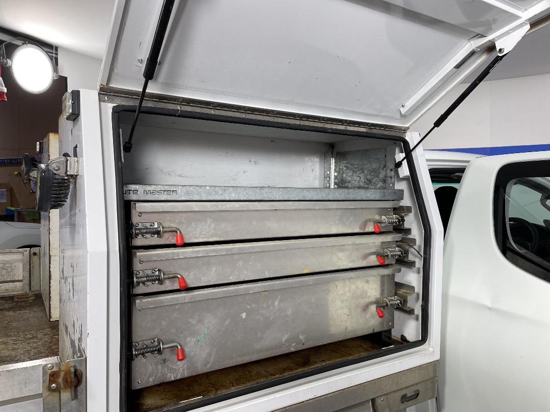 Photo '19' of Mitsubishi Triton Photo '19' of Mitsubishi Triton