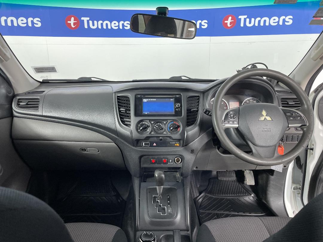 Photo '17' of Mitsubishi Triton Photo '17' of Mitsubishi Triton