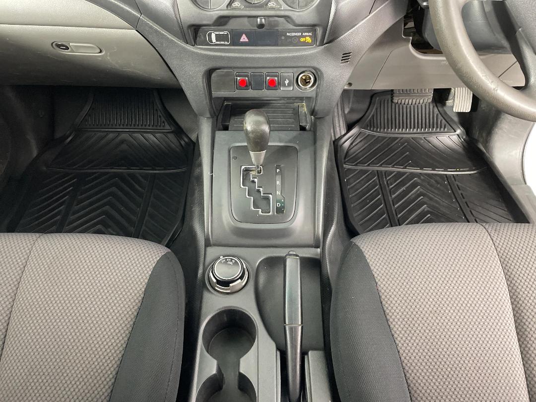 Photo '18' of Mitsubishi Triton Photo '18' of Mitsubishi Triton