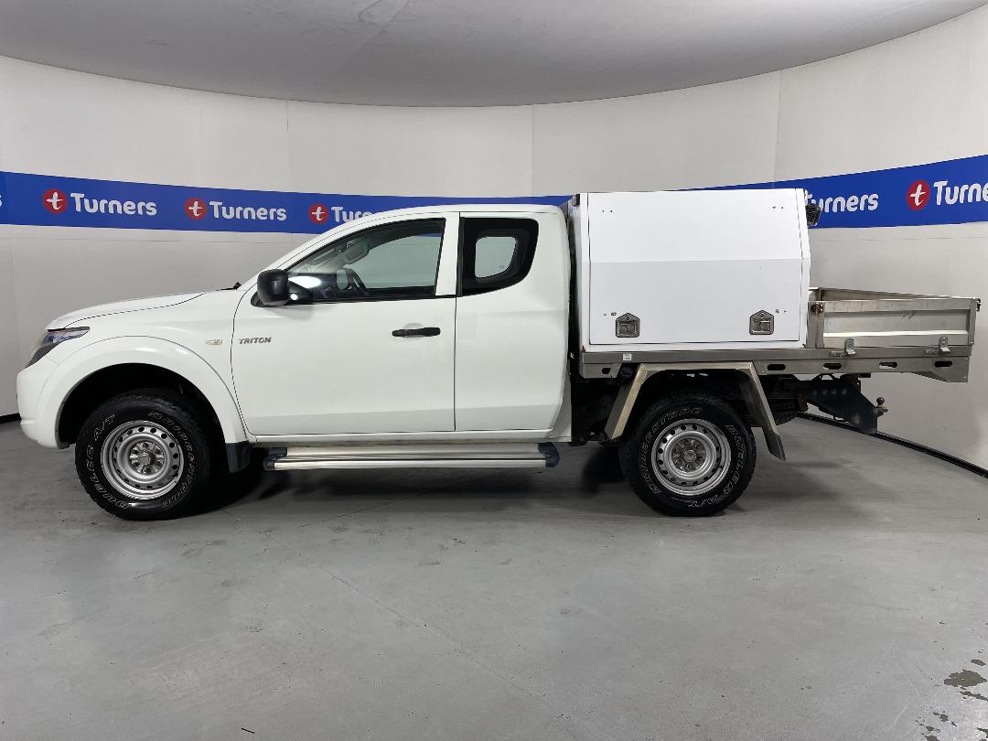 Photo '24' of Mitsubishi Triton Photo '24' of Mitsubishi Triton