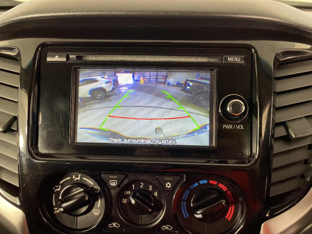 Photo '29' of Mitsubishi Triton