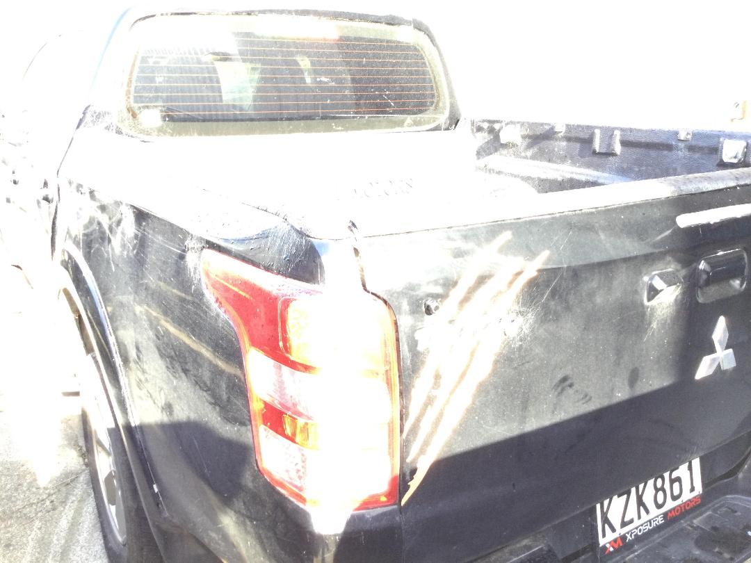 Photo '5' of Mitsubishi Triton D/CAB GLX Photo '5' of Mitsubishi Triton D/CAB GLX