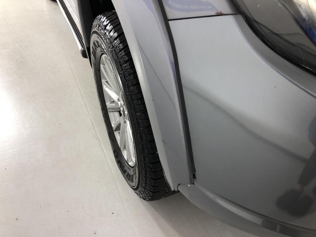 Photo '27' of Mitsubishi Triton