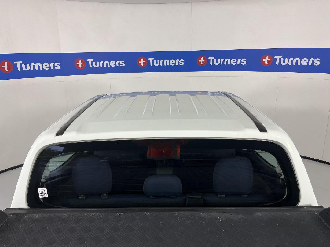 Photo '28' of Mitsubishi Triton