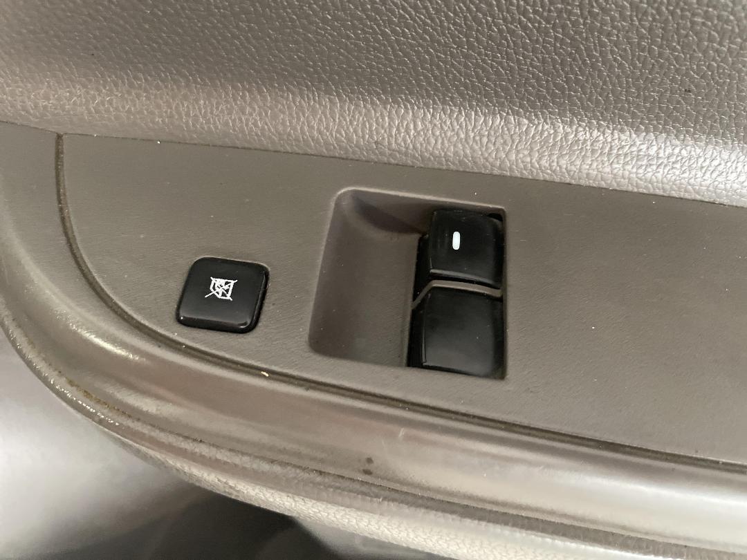 Photo '21' of Mitsubishi Triton Photo '21' of Mitsubishi Triton