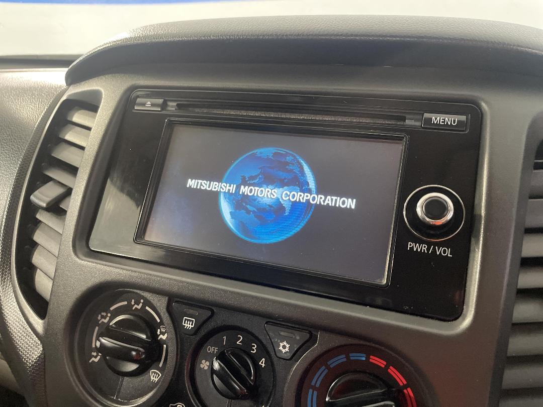 Photo '26' of Mitsubishi Triton Photo '26' of Mitsubishi Triton