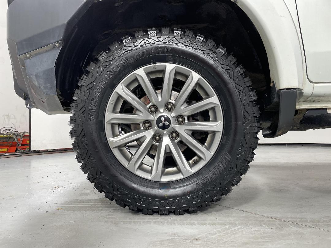 Photo '10' of Mitsubishi Triton Photo '10' of Mitsubishi Triton