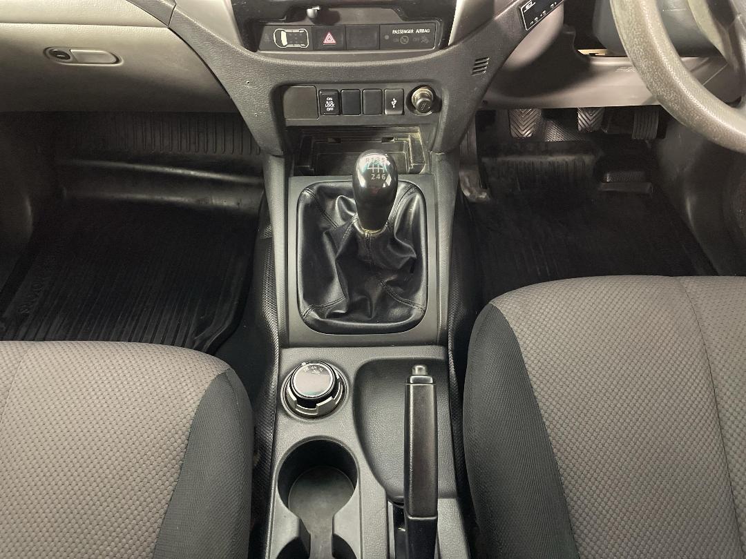 Photo '18' of Mitsubishi Triton Photo '18' of Mitsubishi Triton