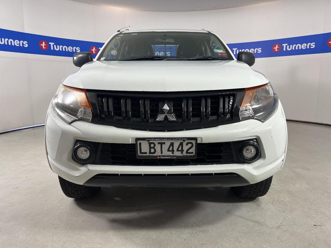 Photo '2' of Mitsubishi Triton Photo '2' of Mitsubishi Triton