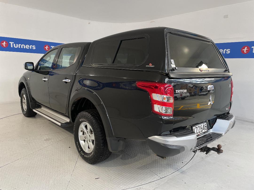 Photo '5' of Mitsubishi Triton