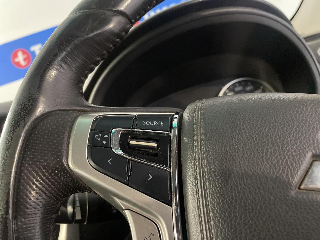 Photo '26' of Mitsubishi Triton