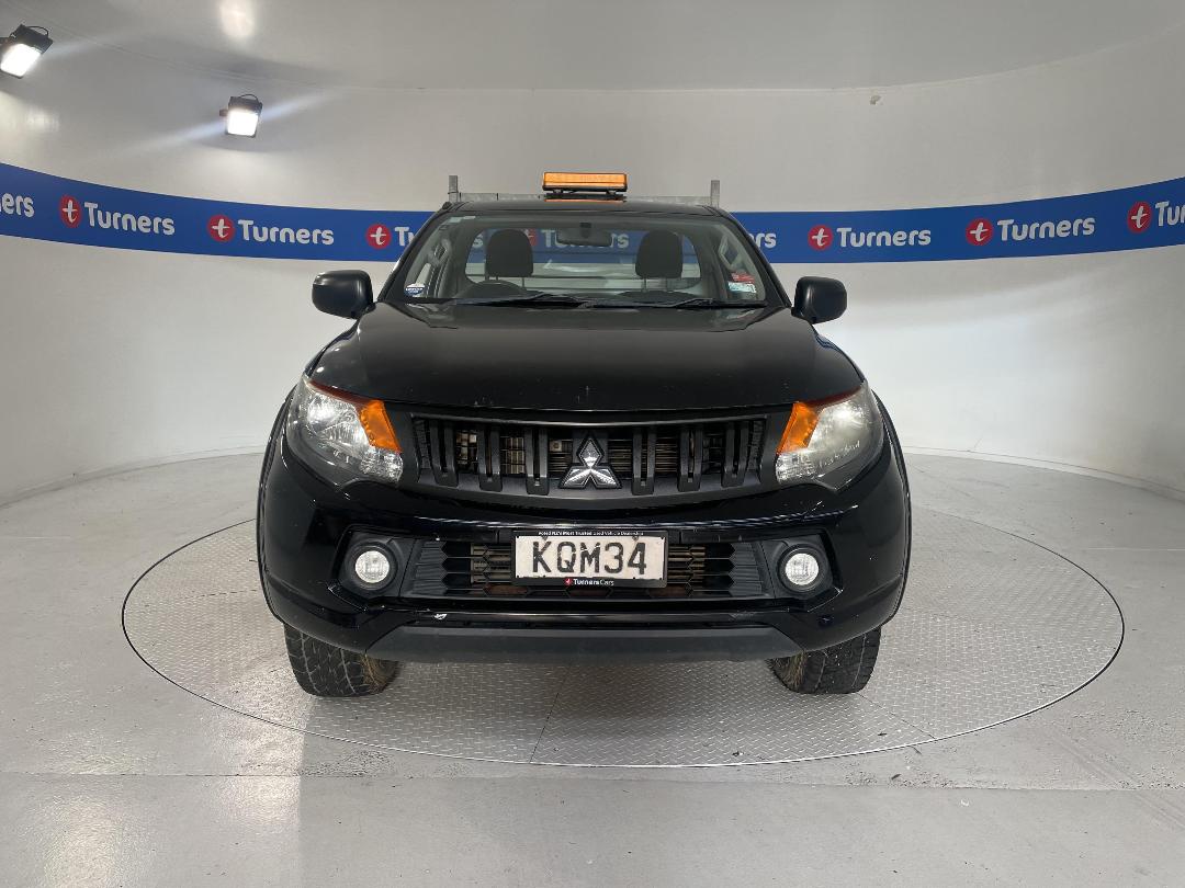 Photo '2' of Mitsubishi Triton