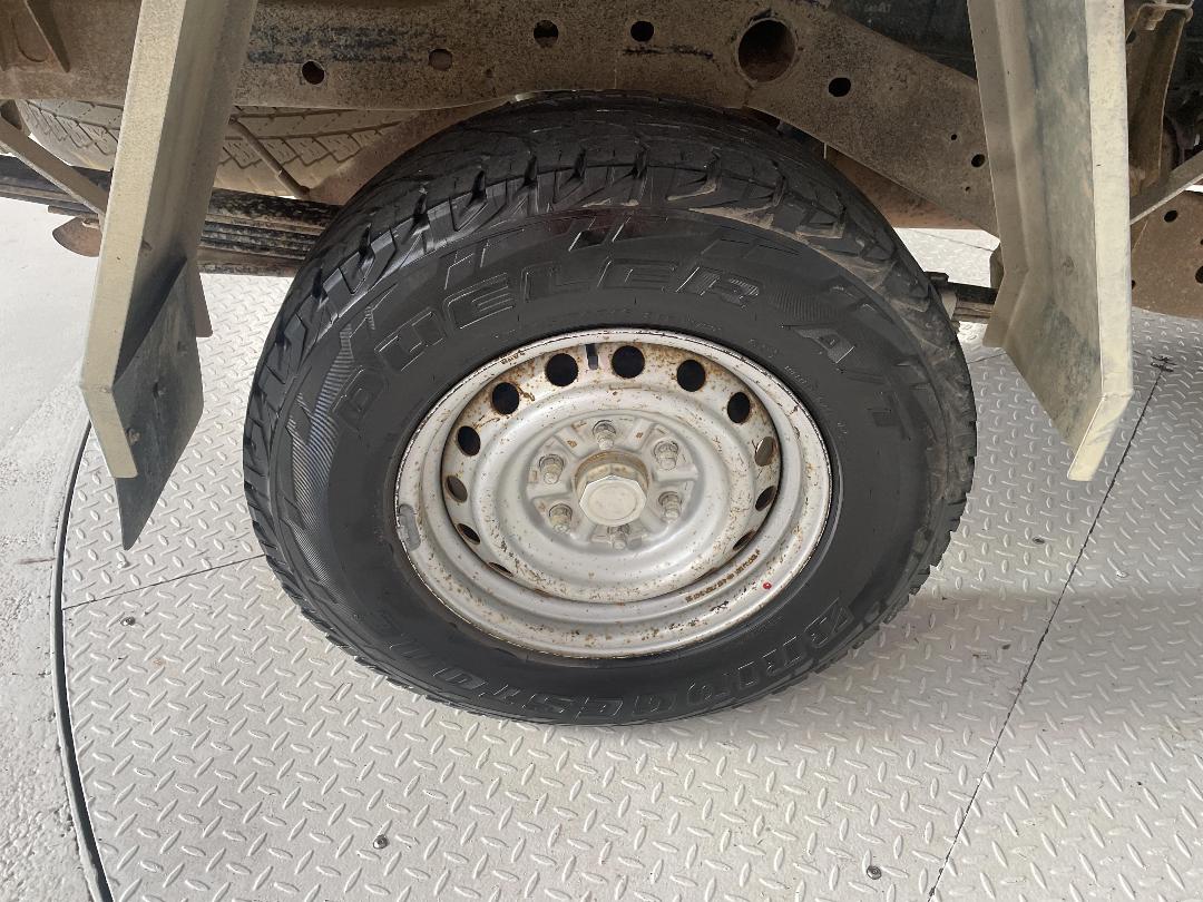 Photo '12' of Mitsubishi Triton