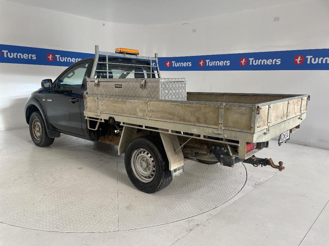 Photo '5' of Mitsubishi Triton