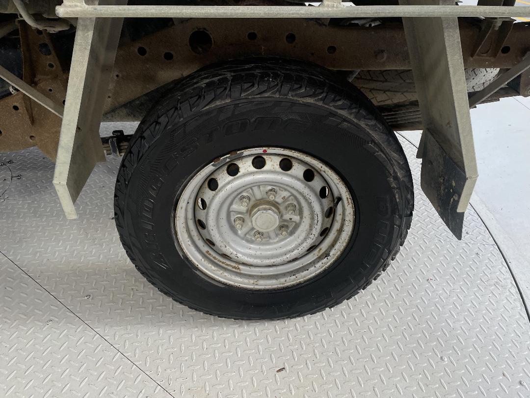 Photo '11' of Mitsubishi Triton