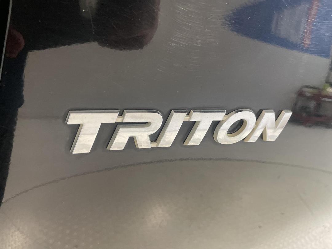 Photo '33' of Mitsubishi Triton