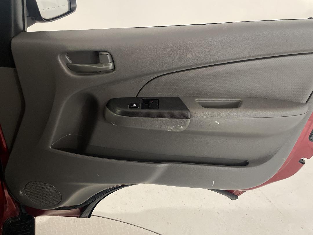 Photo '15' of Nissan Caravan Photo '15' of Nissan Caravan