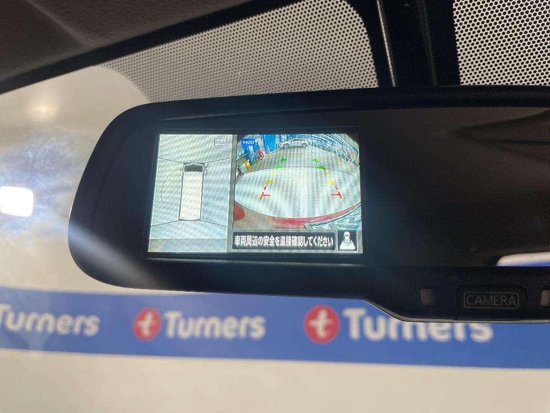 Photo '26' of Nissan Caravan Photo '26' of Nissan Caravan