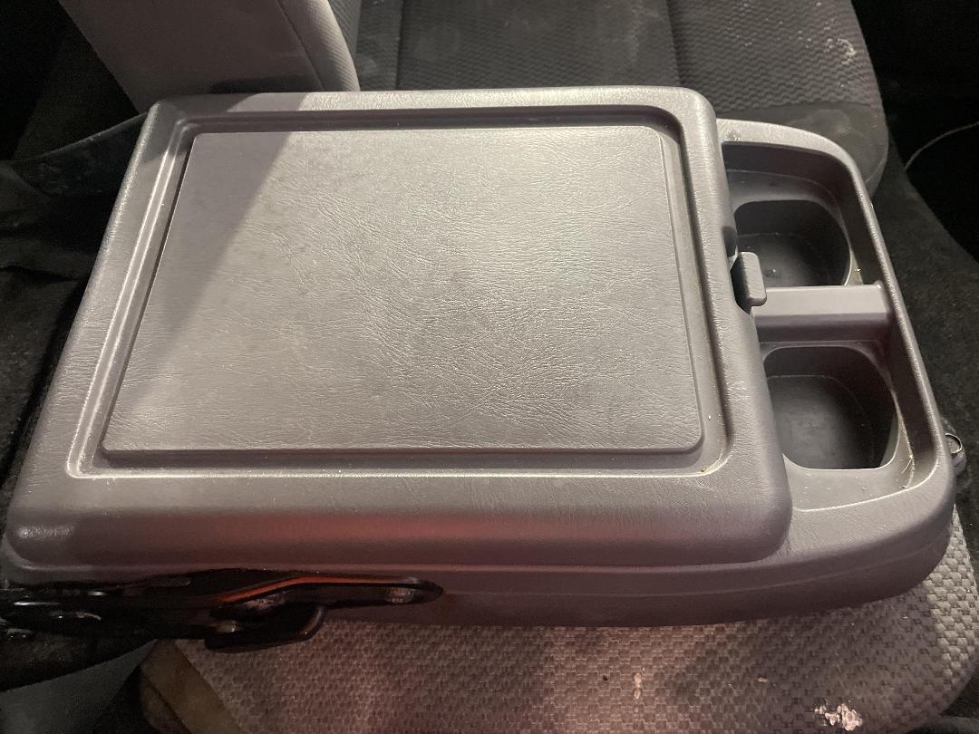 Photo '30' of Nissan Caravan Photo '30' of Nissan Caravan