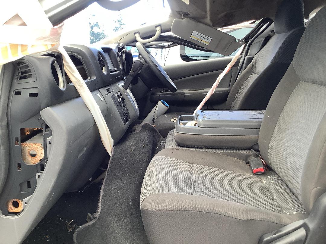 Photo '14' of Nissan Caravan NVC350