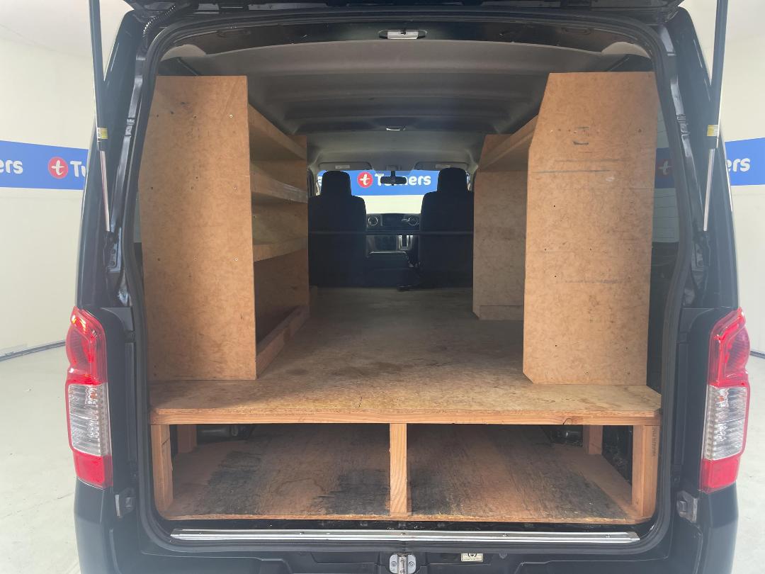 Photo '14' of Nissan Caravan Photo '14' of Nissan Caravan