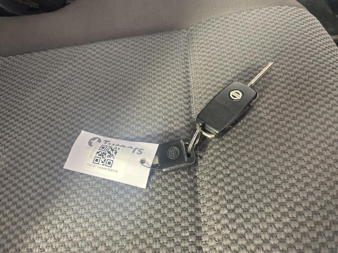 Photo '21' of Nissan Caravan Photo '21' of Nissan Caravan