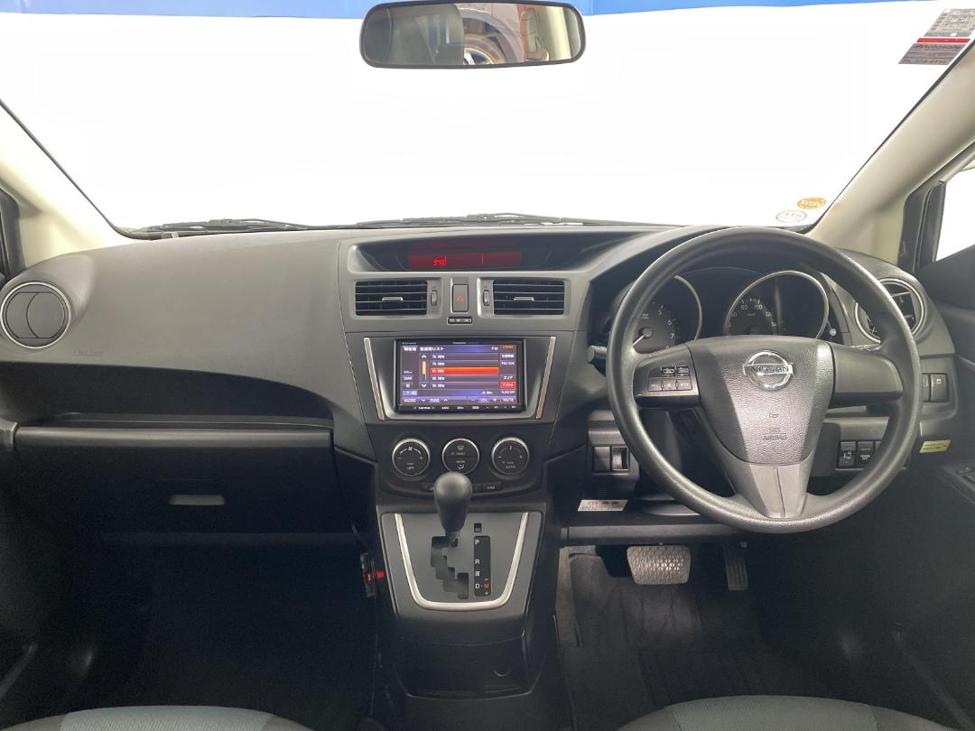 Photo '17' of Nissan Lafesta Photo '17' of Nissan Lafesta